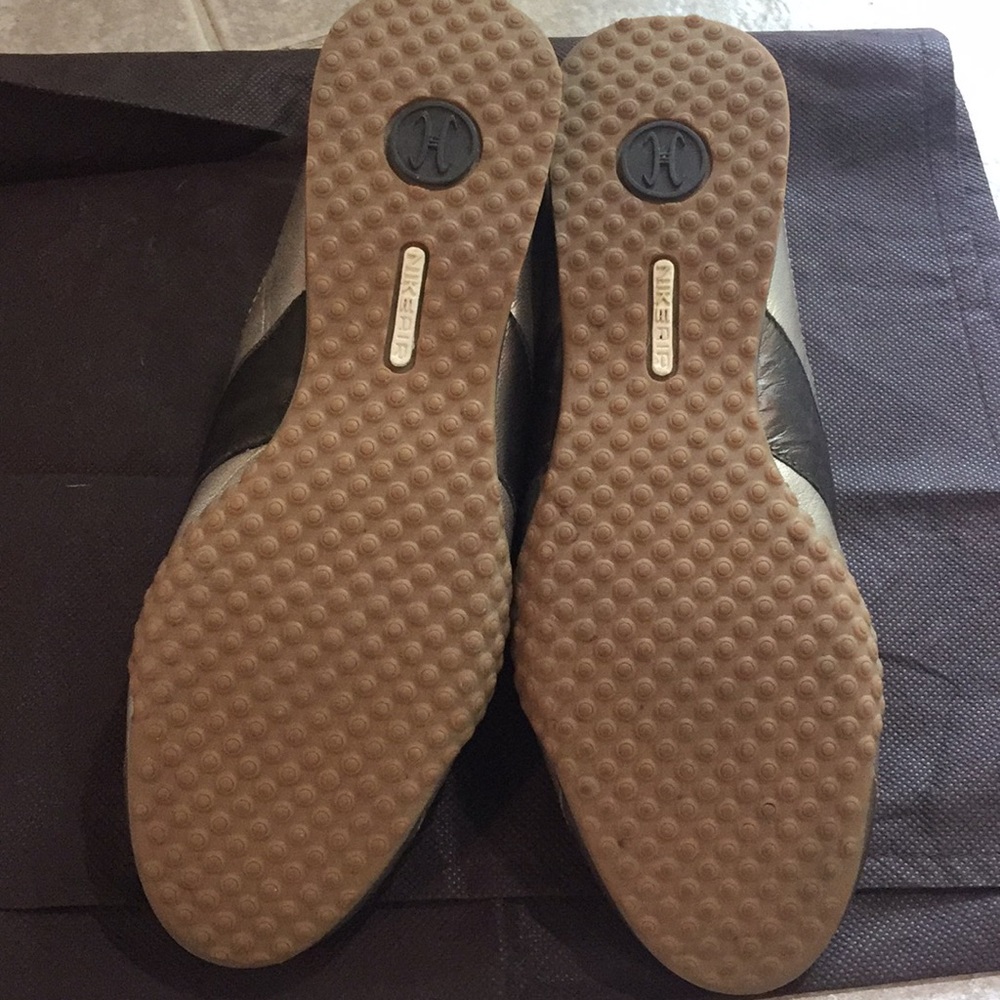 Shoes - Picture 2 of 7